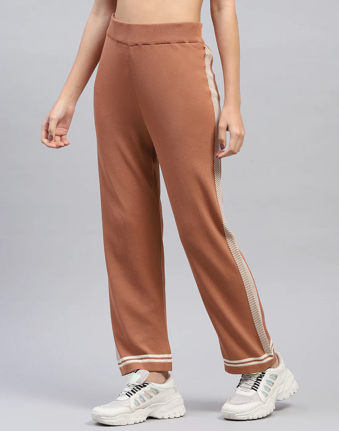 Women Brown Self Design Round Neck Half Sleeve Cords Set - Image 7
