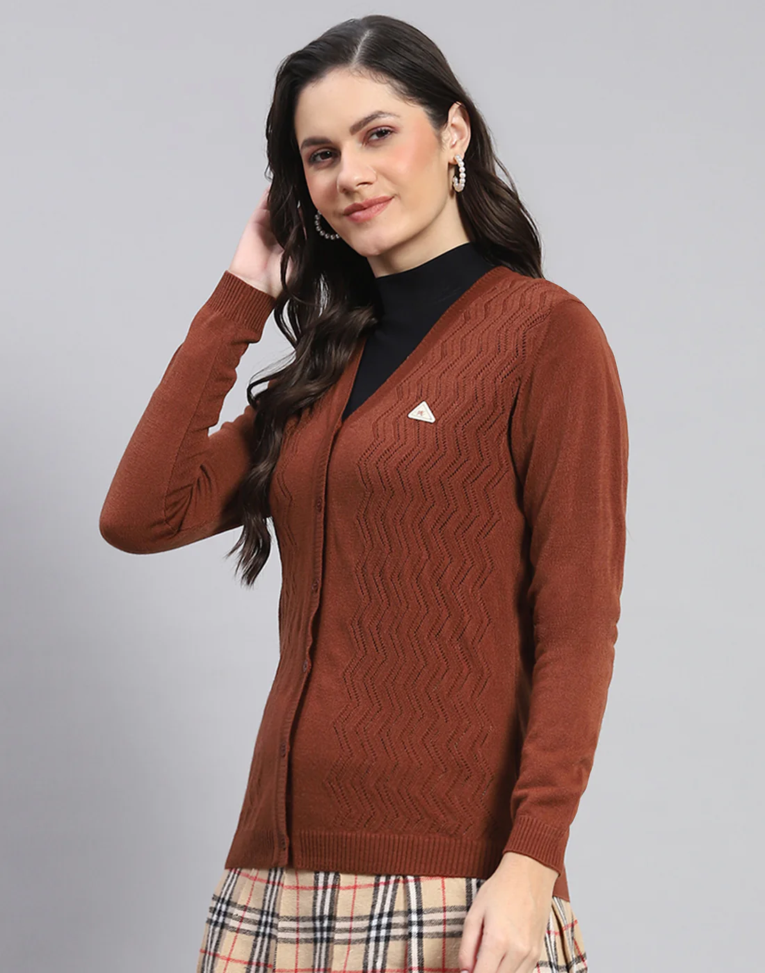 Women Brown Self Design V Neck Full Sleeve Cardigan - Image 3