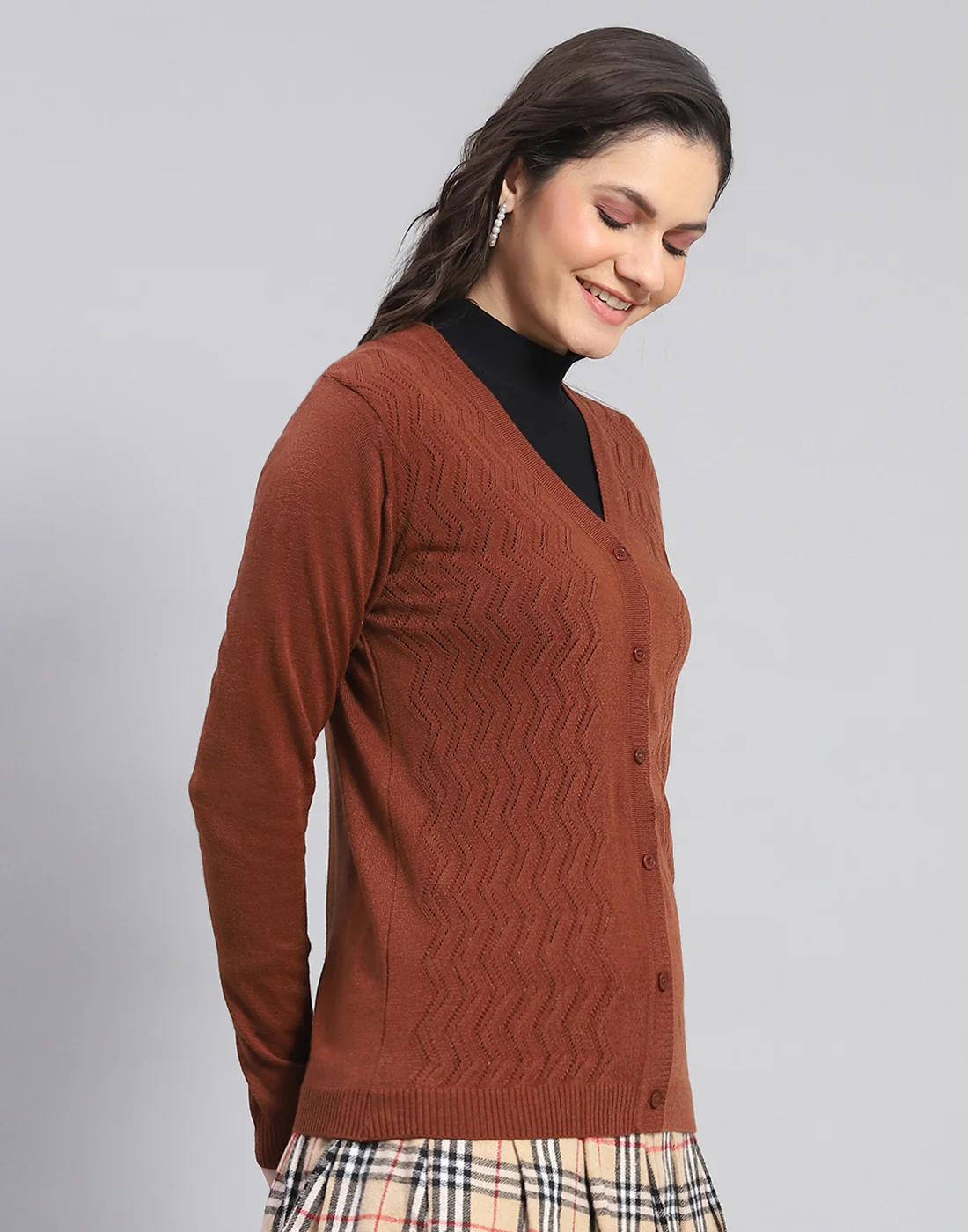 Women Brown Self Design V Neck Full Sleeve Cardigan - Image 4