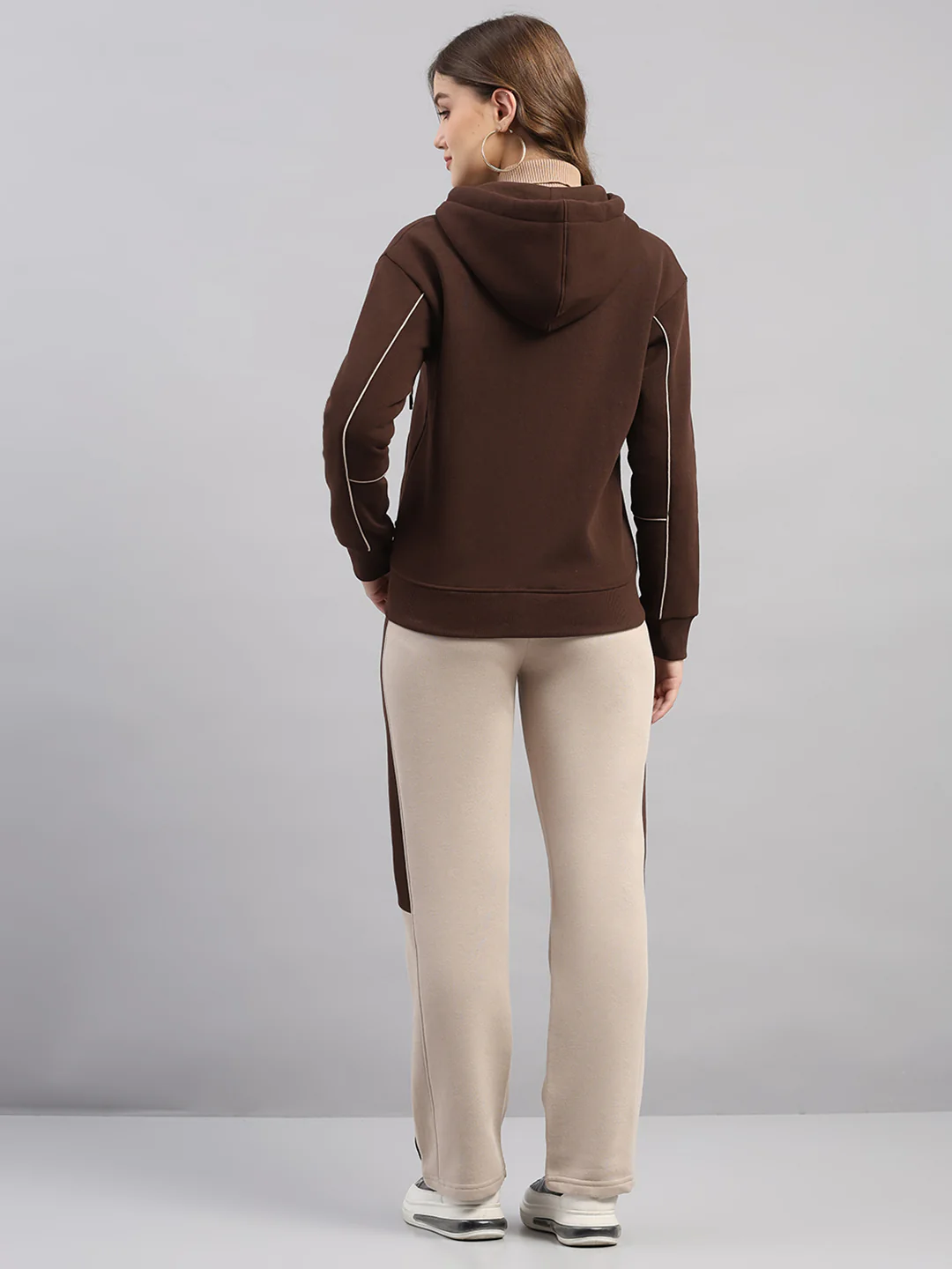 Women Brown Solid Hooded Full Sleeve Winter Tracksuit - Image 5