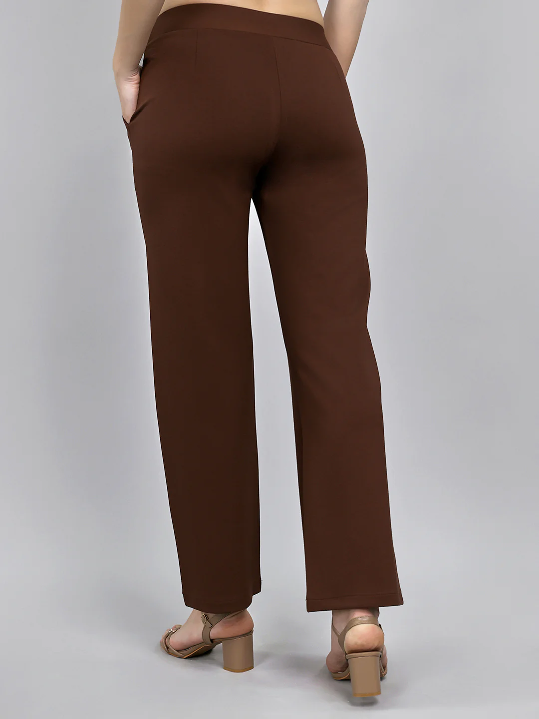 Women Brown Solid Regular Fit Jegging - Image 3