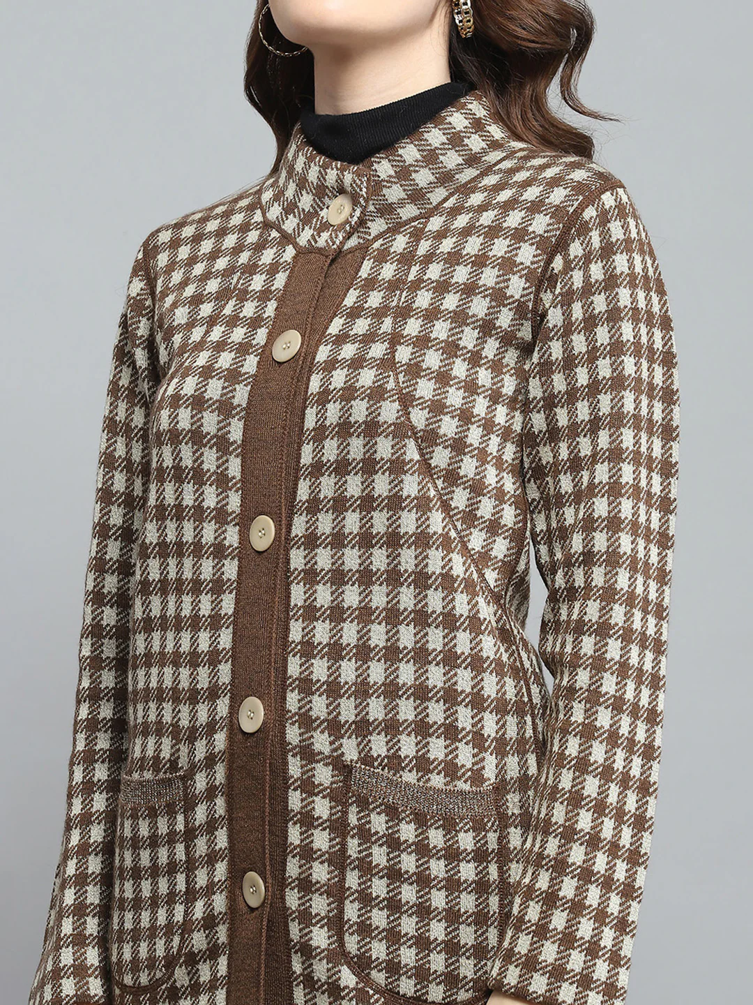 Women Brown Solid Round Neck Full Sleeve Knitted Coat - Image 10