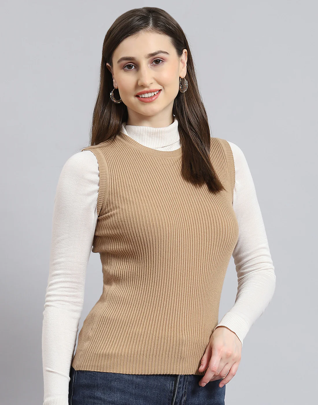 Women Brown Solid Round Neck Sleeveless Sweater - Image 4