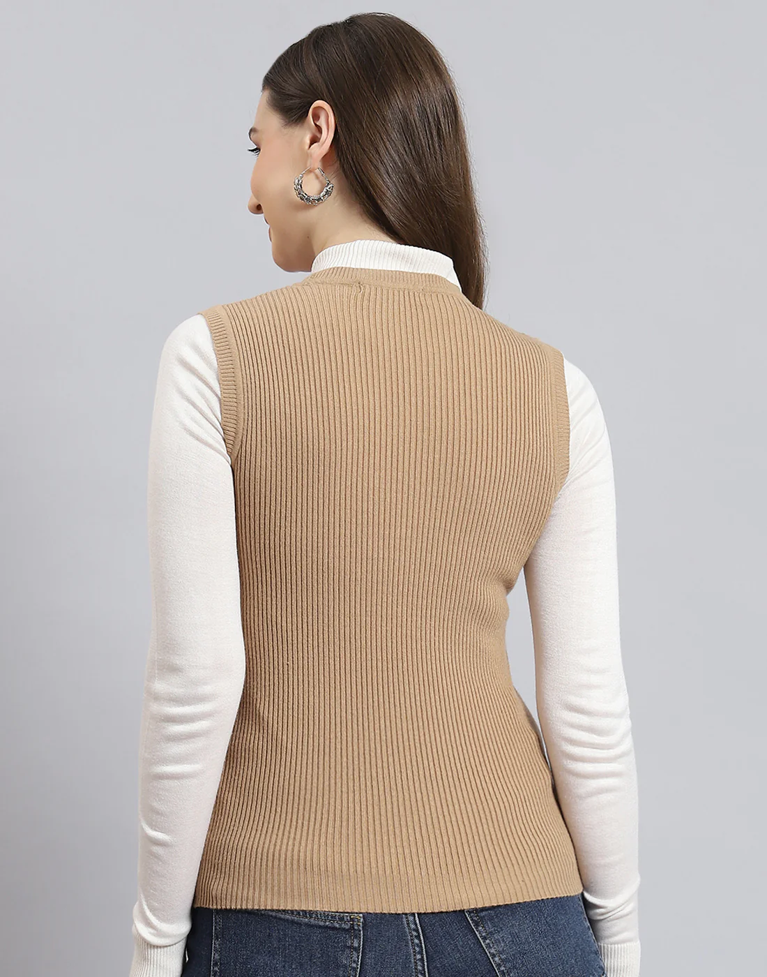 Women Brown Solid Round Neck Sleeveless Sweater - Image 5