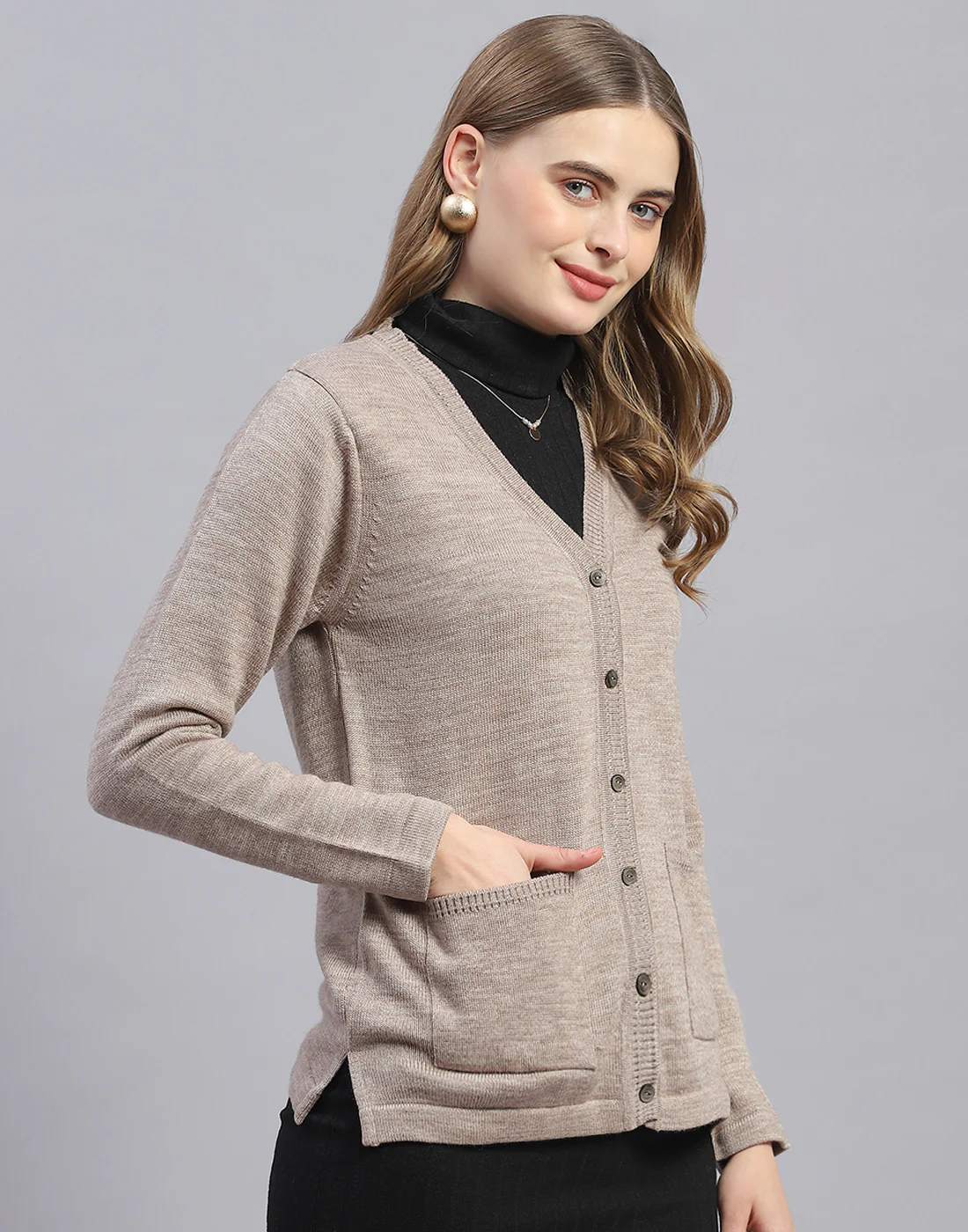 Women Brown Solid V Neck Full Sleeve Cardigan - Image 4