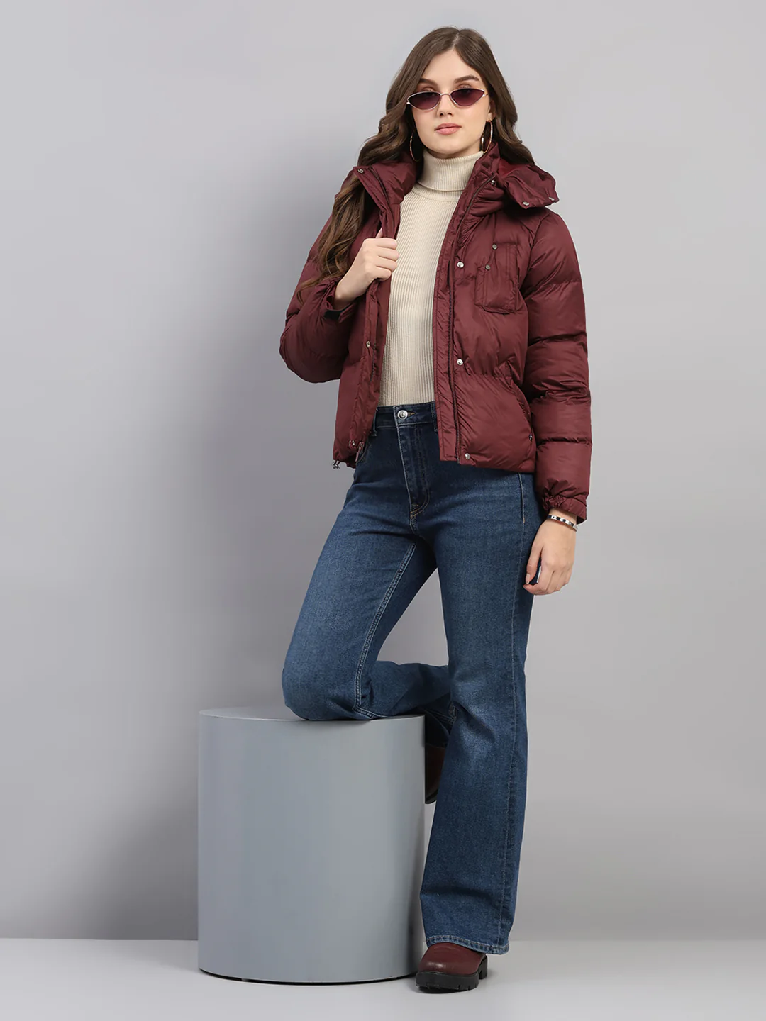 Women Burgundy Solid Hooded Full Sleeve Jacket - Image 2