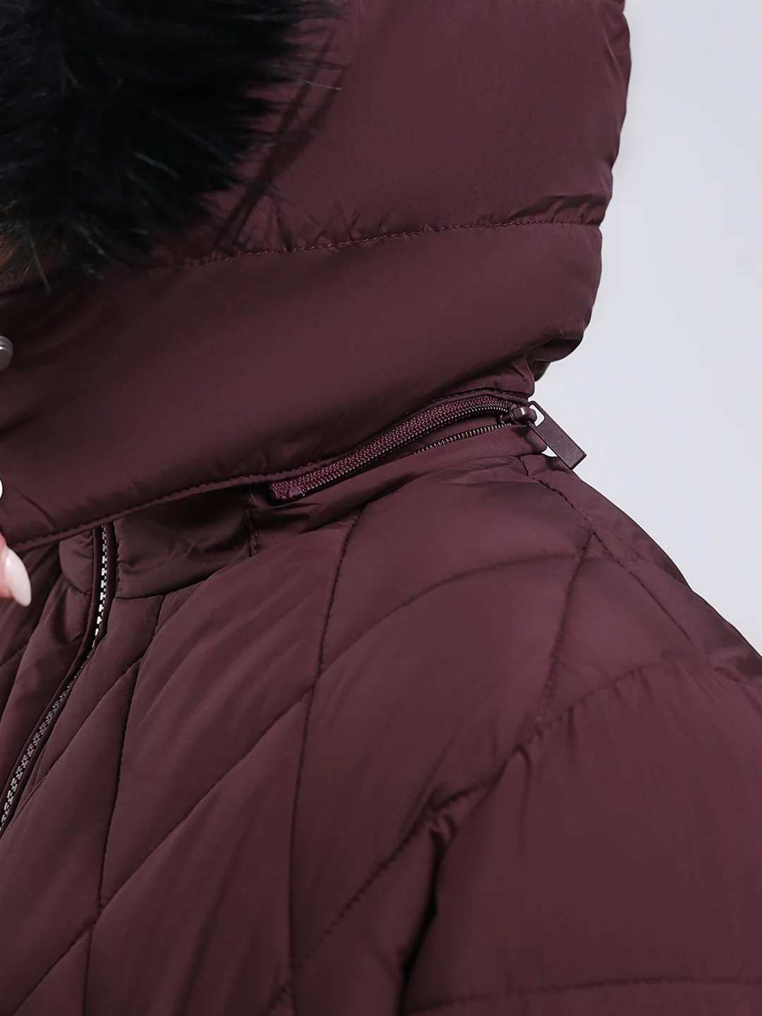 Women Burgundy Solid Hooded USB Intelligent Heating Jacket - Image 8