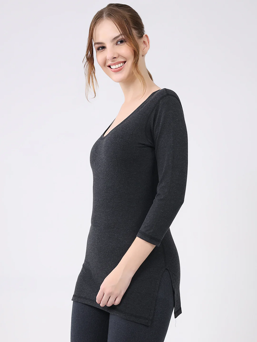 Women Charcoal Solid Round Neck 3/4th Sleeve Thermal Vest - Image 3