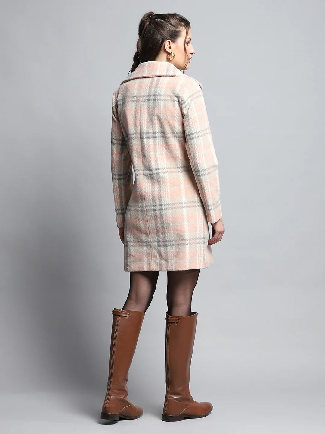 Women Coral Check Notch Lapel Collar Full Sleeve Coat - Image 5