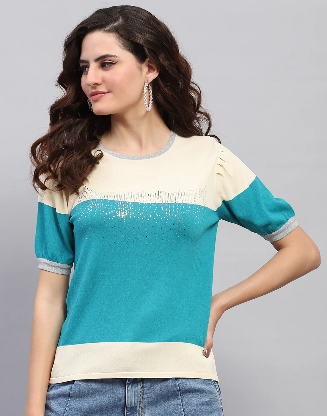 Women Cream Colourblocked Round Neck Half Sleeve Top - Image 4