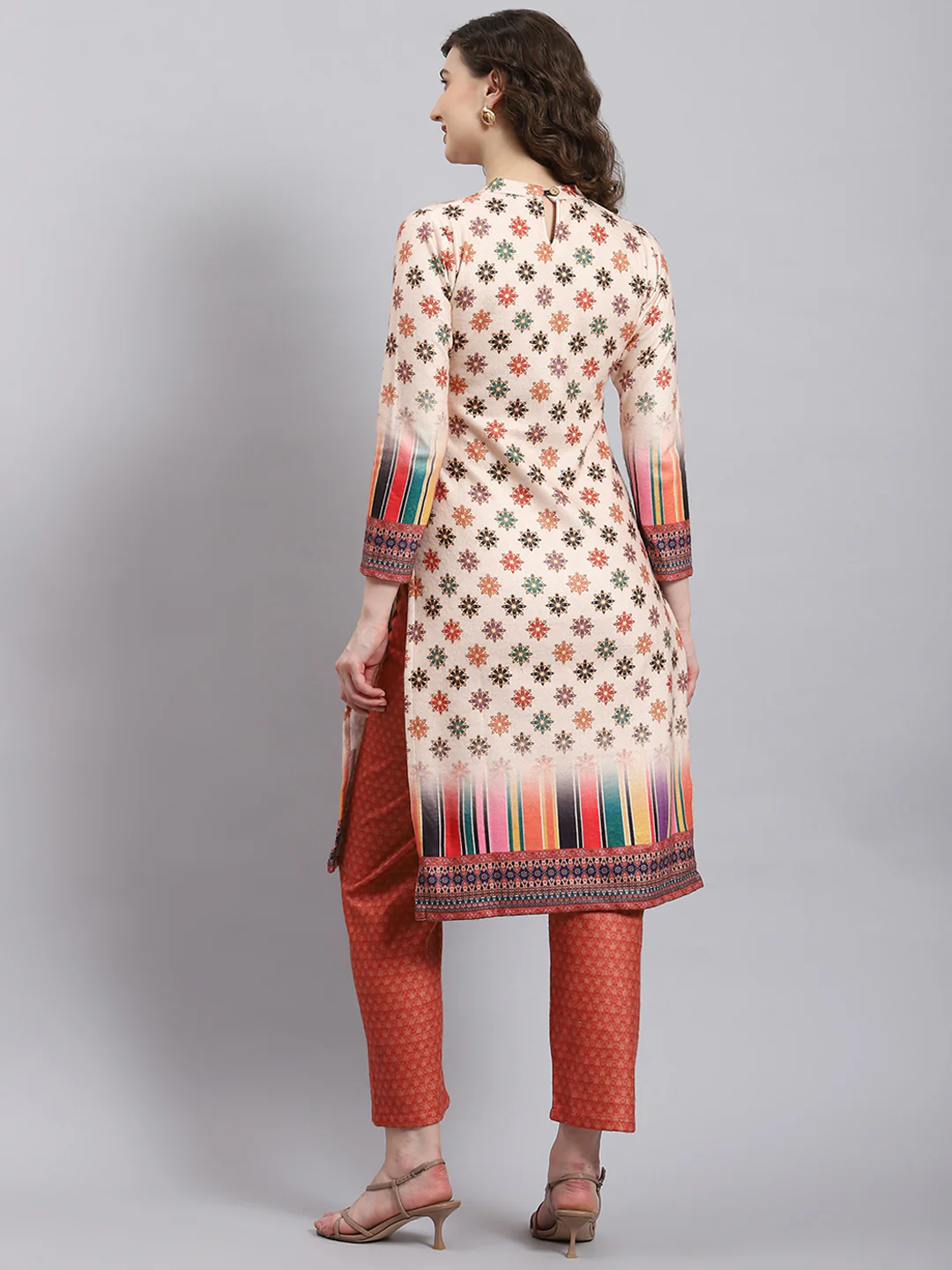 Women Cream Self Design Round Neck Full Sleeve Kurtis Set - Image 4