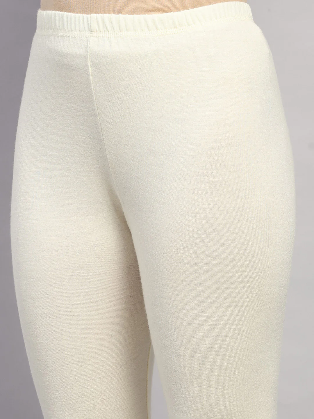 Women Cream Solid Regular Fit Thermal Lower - Image 6
