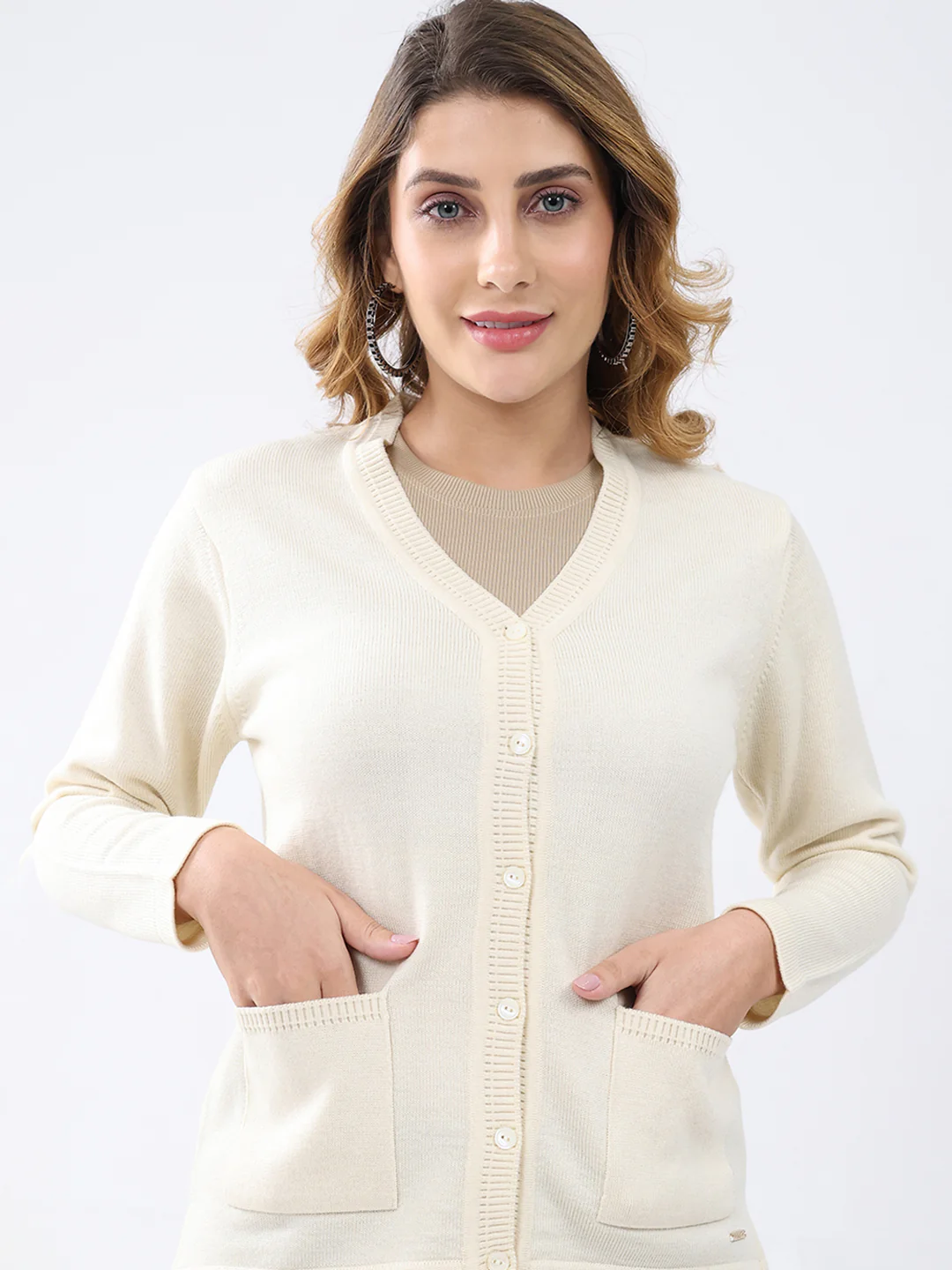Women Cream Solid V Neck Full Sleeve Cardigan - Image 7