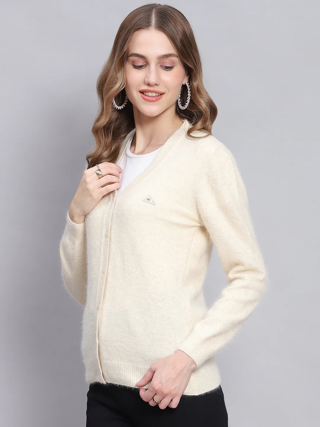 Women Cream Solid V Neck Full Sleeve Cardigans - Image 3