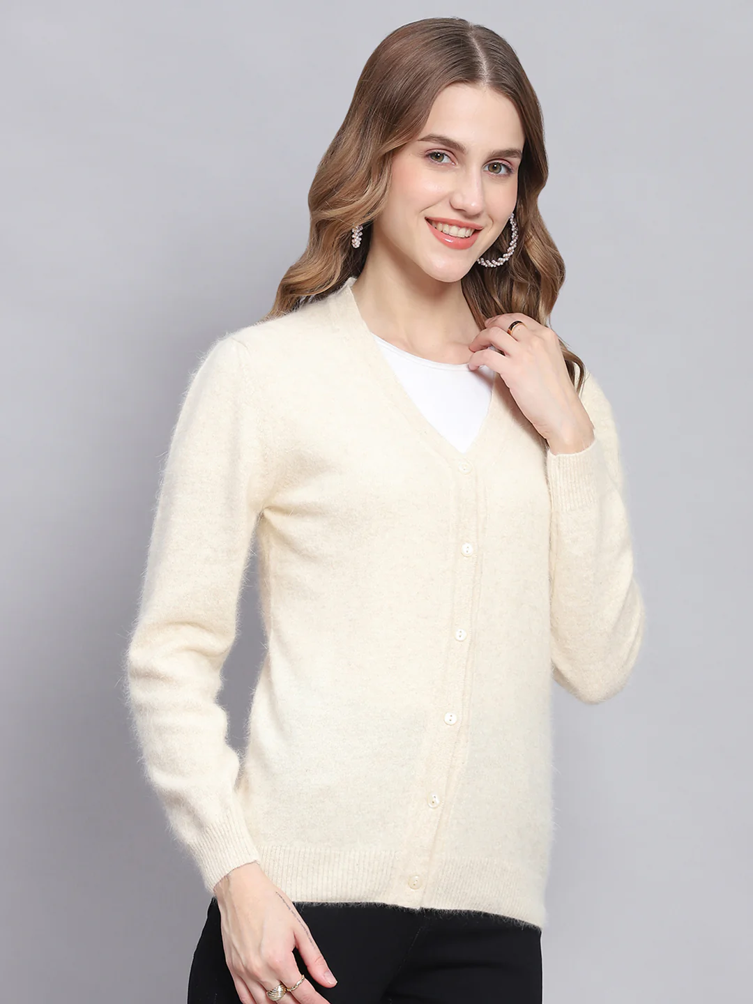 Women Cream Solid V Neck Full Sleeve Cardigans - Image 4