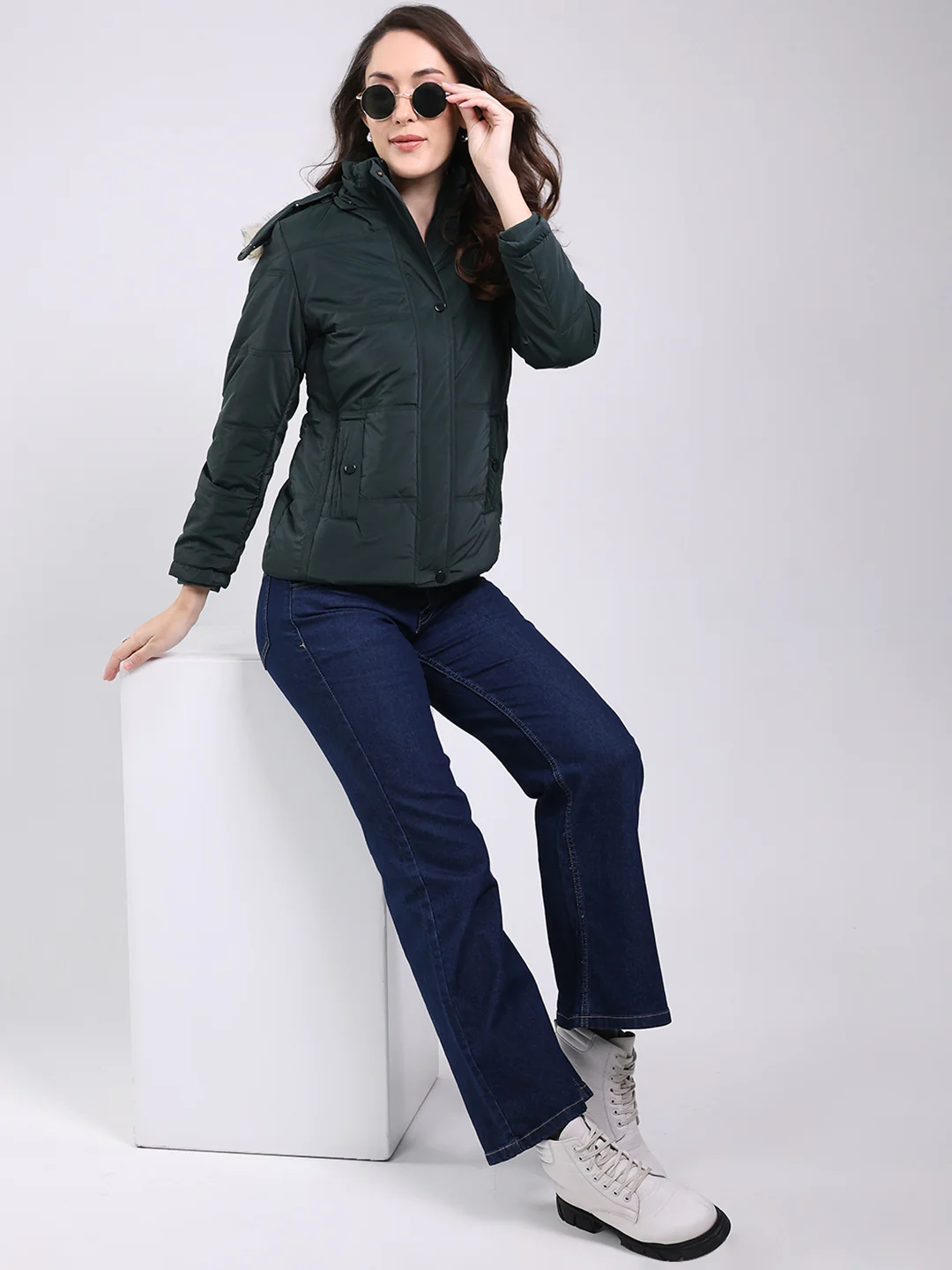 Women Dark Green Solid Hooded Full Sleeve Jacket - Image 6