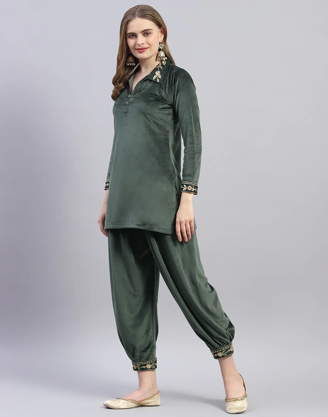 Women Green Embroidered Collar Full Sleeve Cords Set - Image 3