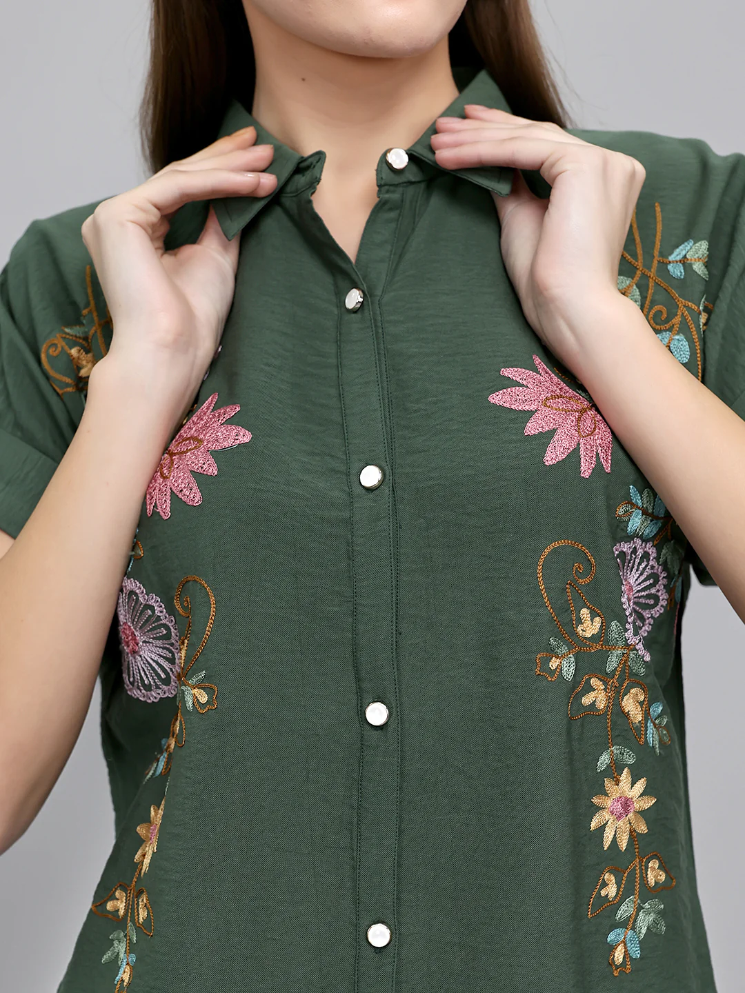 Women Green Embroidered Collar Half Sleeve Cords Set - Image 5
