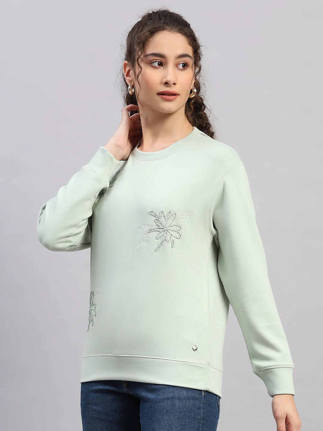 Women Green Embroidered Round Neck Full Sleeve Sweatshirt - Image 3
