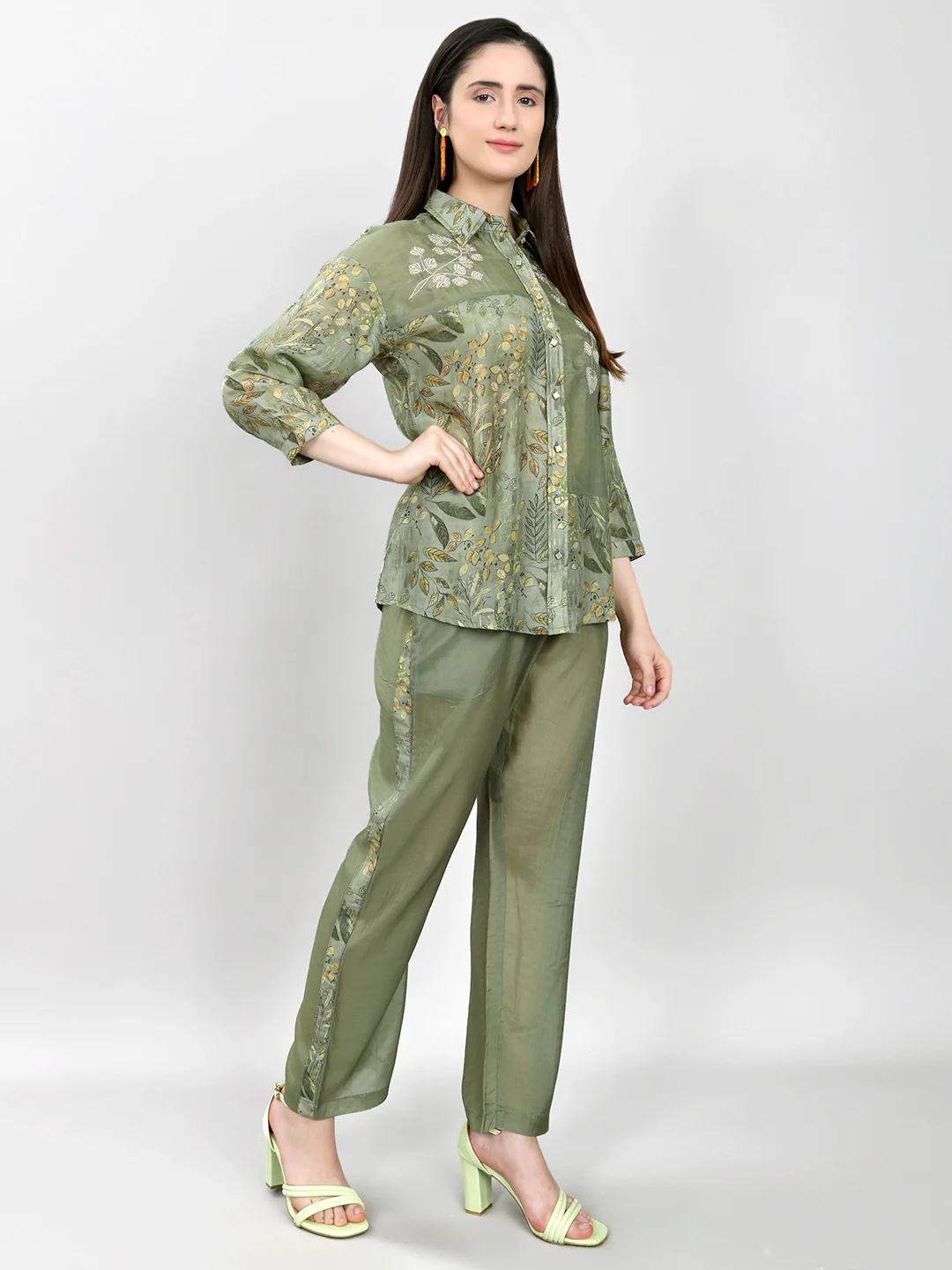Women Green Printed Collar Half Sleeve Cords Set - Image 3