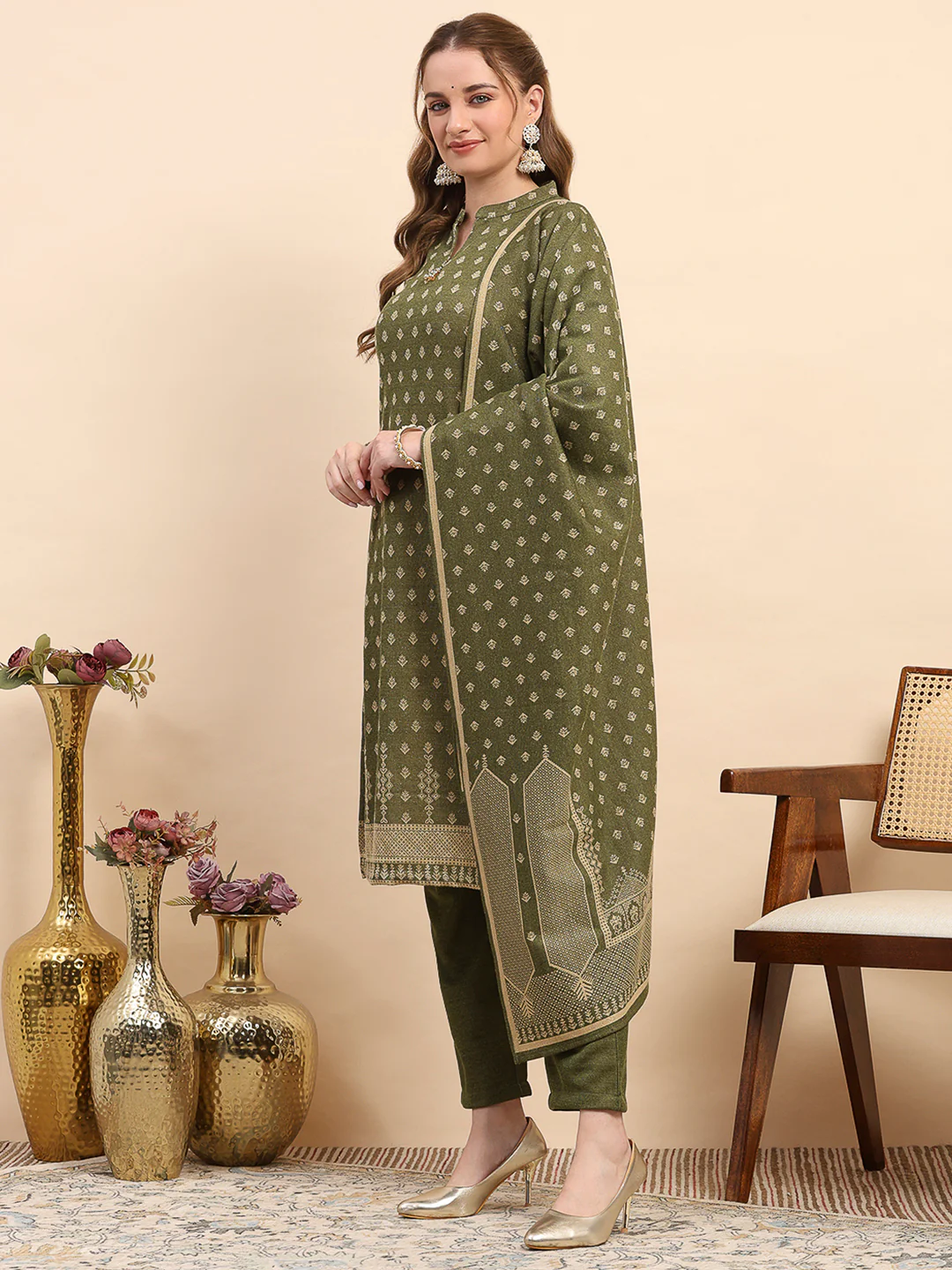 Women Green Printed Round Neck Full Sleeve 3 Pc Kurti Set for Winter - Image 3