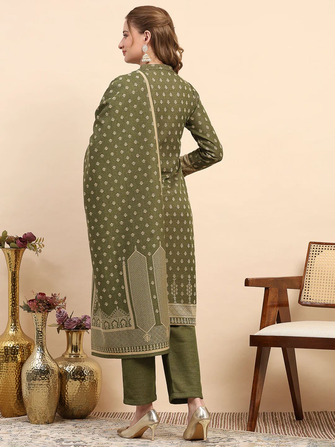 Women Green Printed Round Neck Full Sleeve 3 Pc Kurti Set for Winter - Image 5