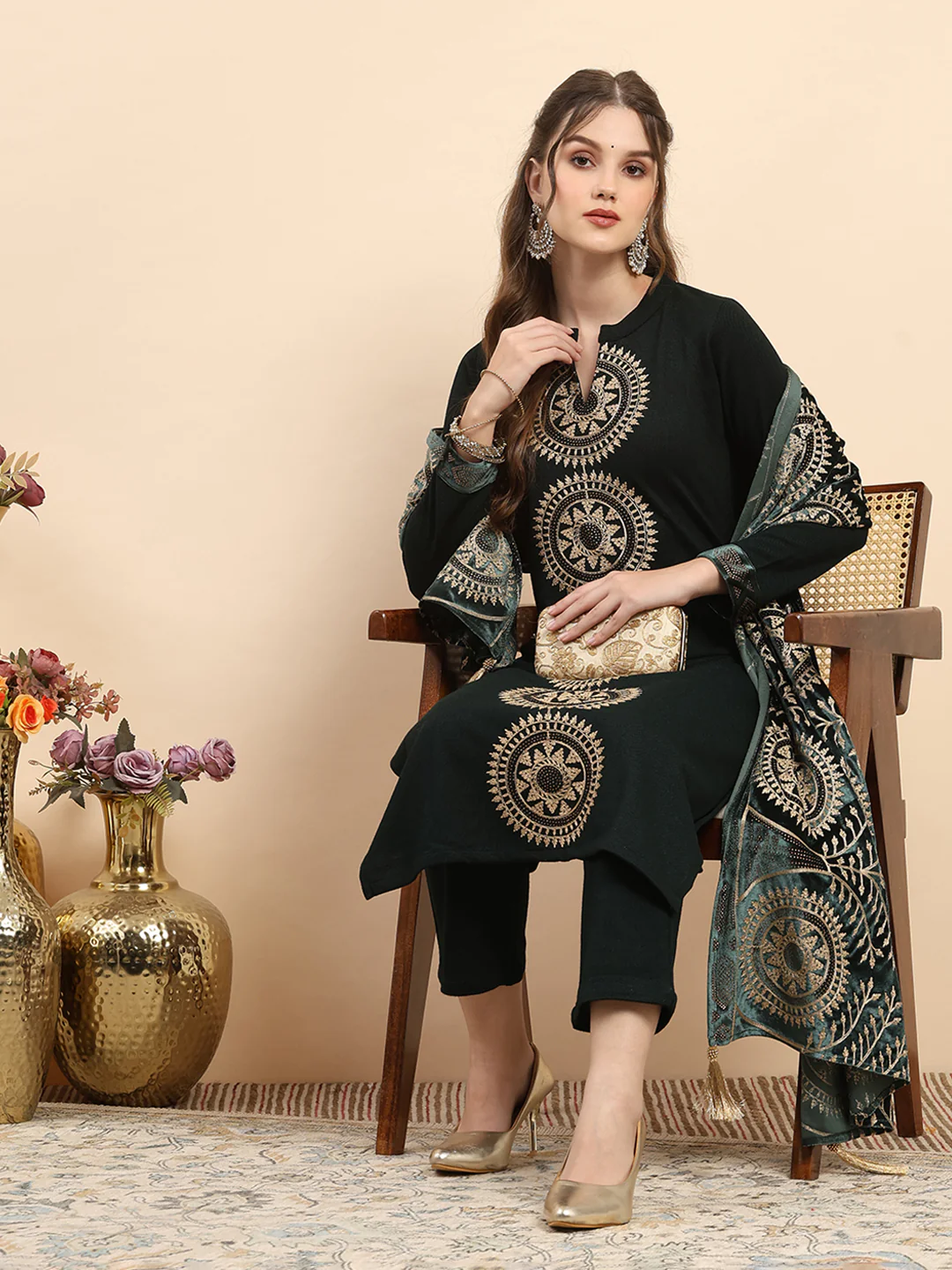 Women Green Printed Round Neck Full Sleeve 3 Pc Kurti Set for Winter - Image 2