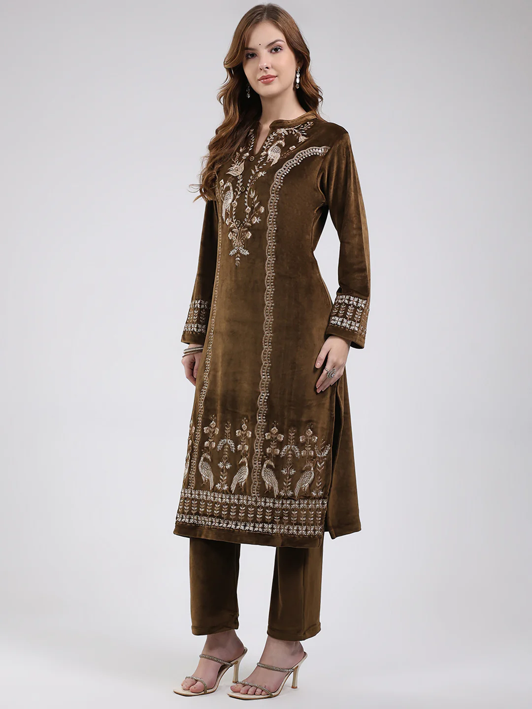 Women Brown Printed Round Neck Full Sleeve Kurti Set for Winter - Image 5