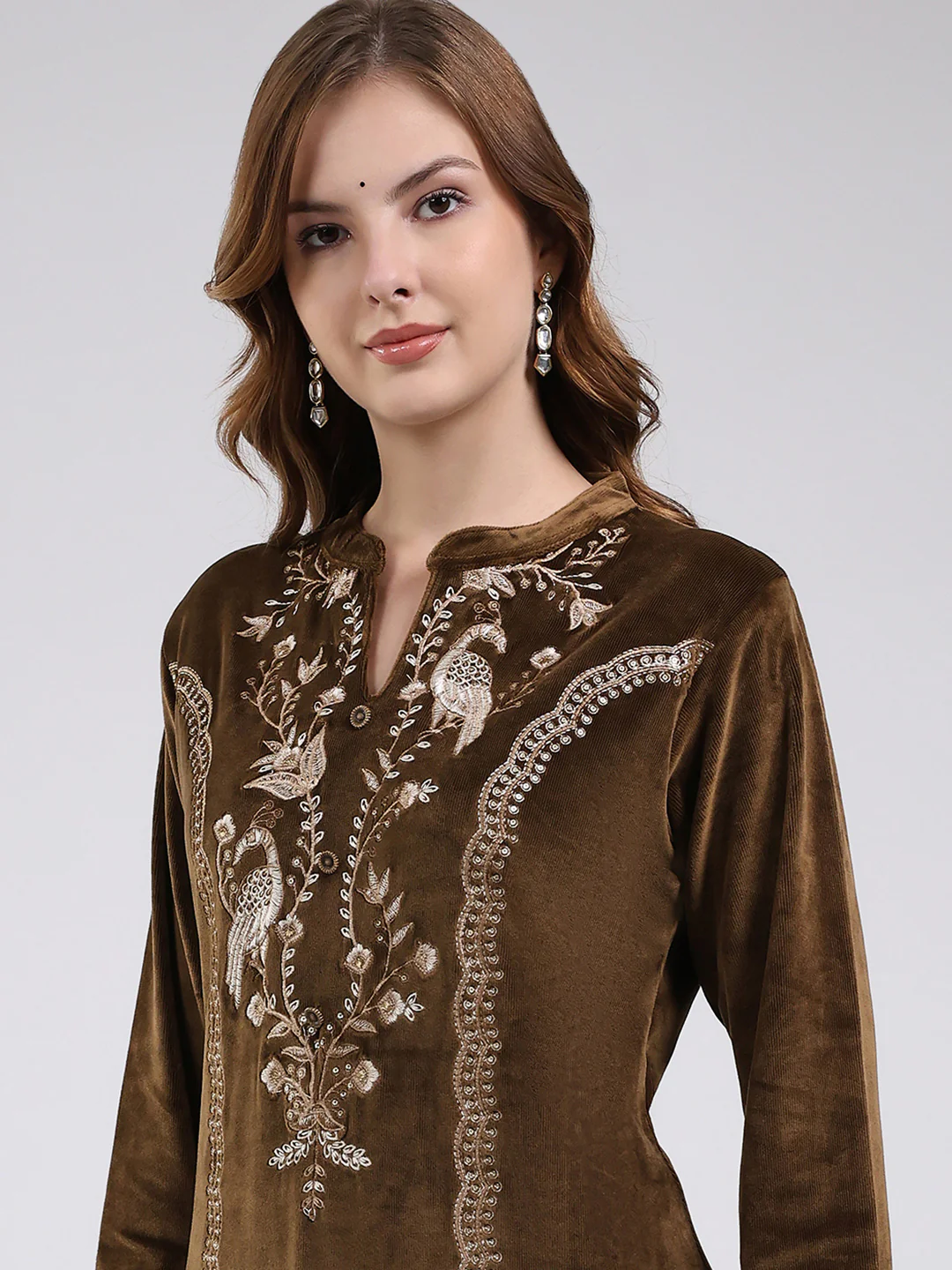 Women Brown Printed Round Neck Full Sleeve Kurti Set for Winter - Image 7