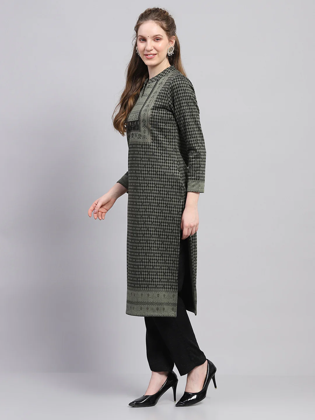 Women Green Printed Round Neck Full Sleeve Winter Kurti - Image 3