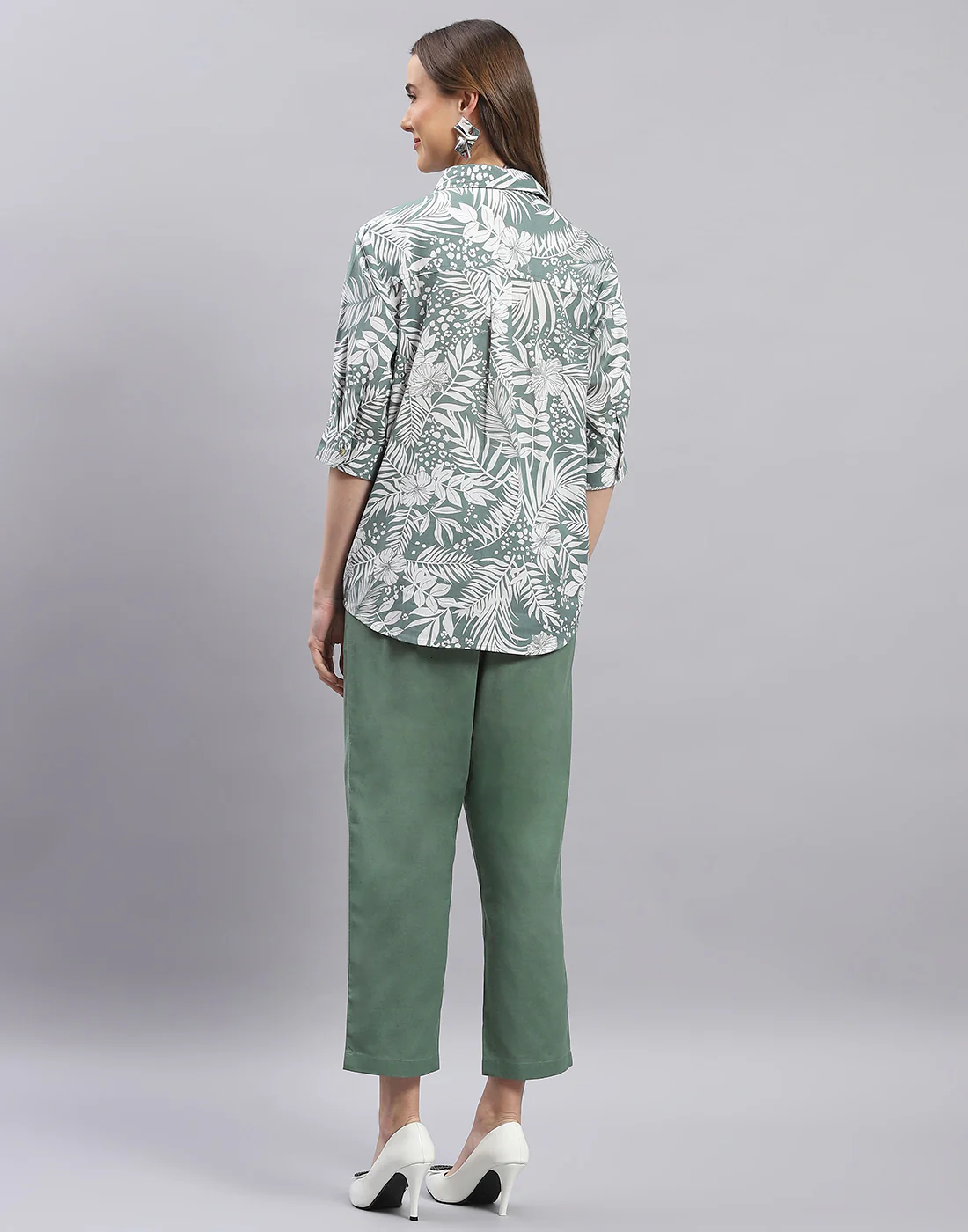 Women Green Printed Spread Collar Half Sleeve Cords Set - Image 6