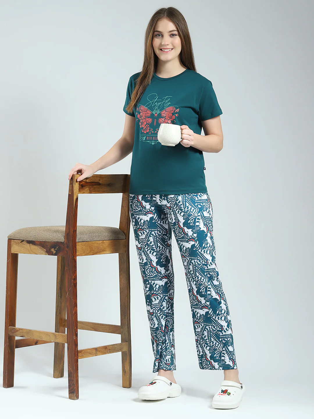 Women Green Printed Round Neck Half Sleeve Lower Set - Image 2