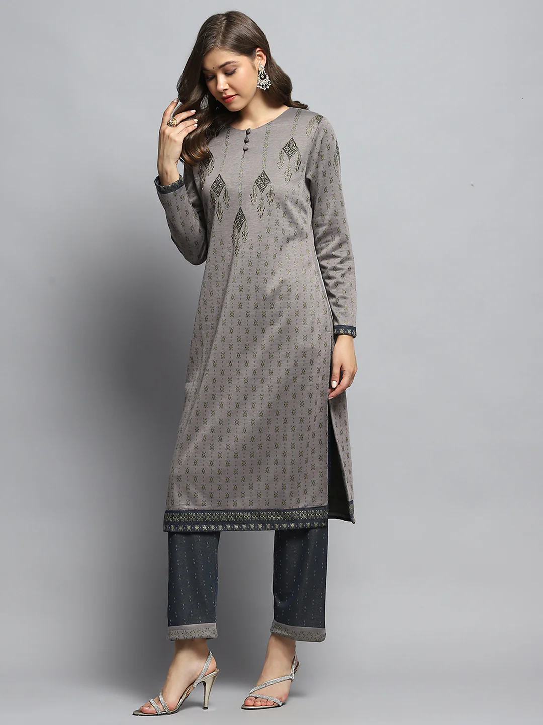 Women Green Self Design Round Neck Full Sleeve Kurti Set - Image 4