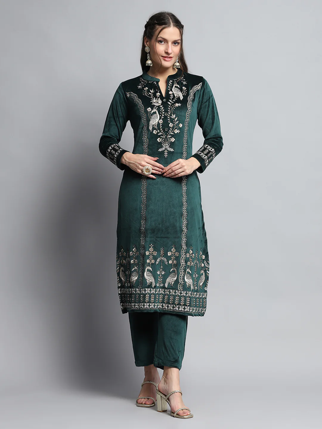 Women Green Self Design Round Neck Full Sleeve Kurti Set for Winter - Image 3