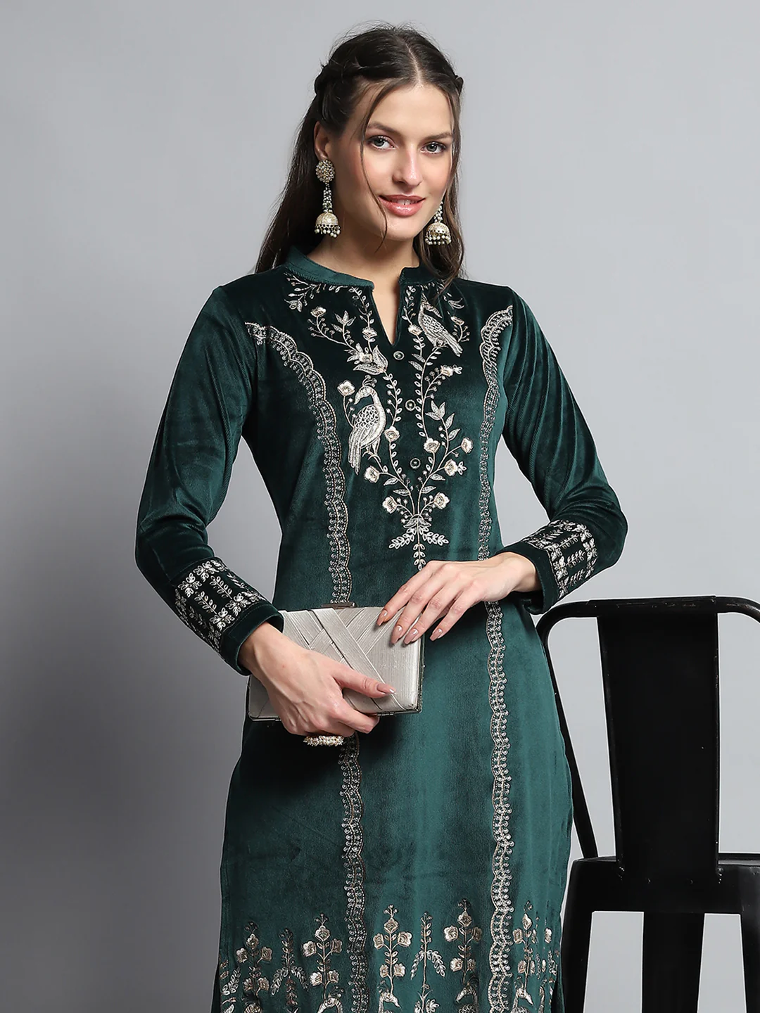 Women Green Self Design Round Neck Full Sleeve Kurti Set for Winter - Image 6