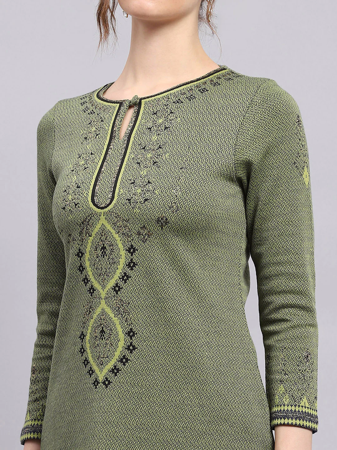 Women Green Self Design Round Neck 3/4th Sleeve Winter Kurti - Image 7