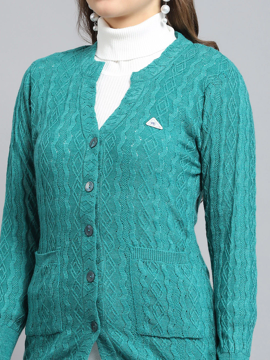 Women Green Self Design V Neck Full Sleeve Cardigan - Image 6