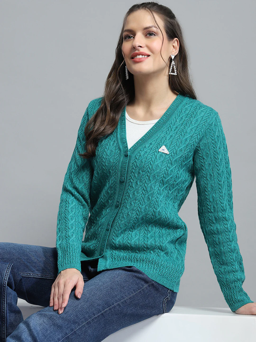 Women Green Self Design V Neck Full Sleeve Cardigan - Image 6