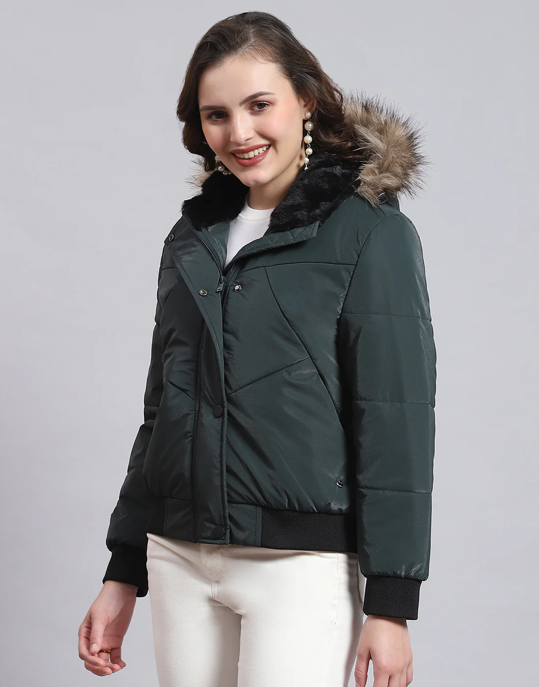 Women Green Solid Hooded Full Sleeve Jacket - Image 4