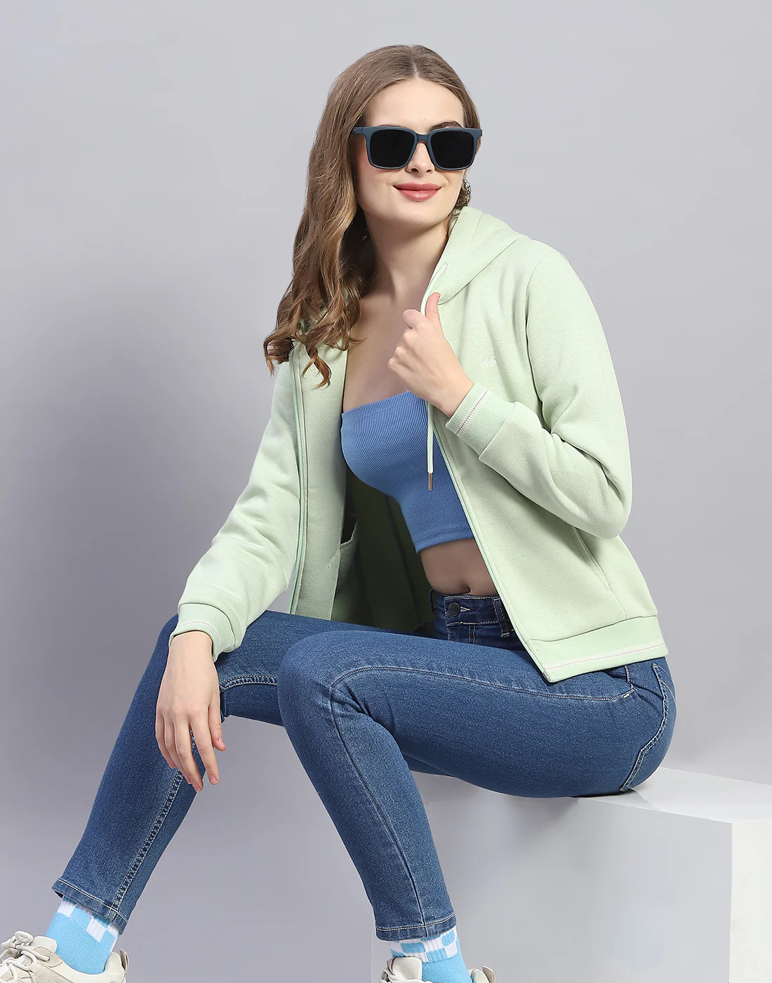 Women Green Solid Hooded Full Sleeve Sweatshirt - Image 6