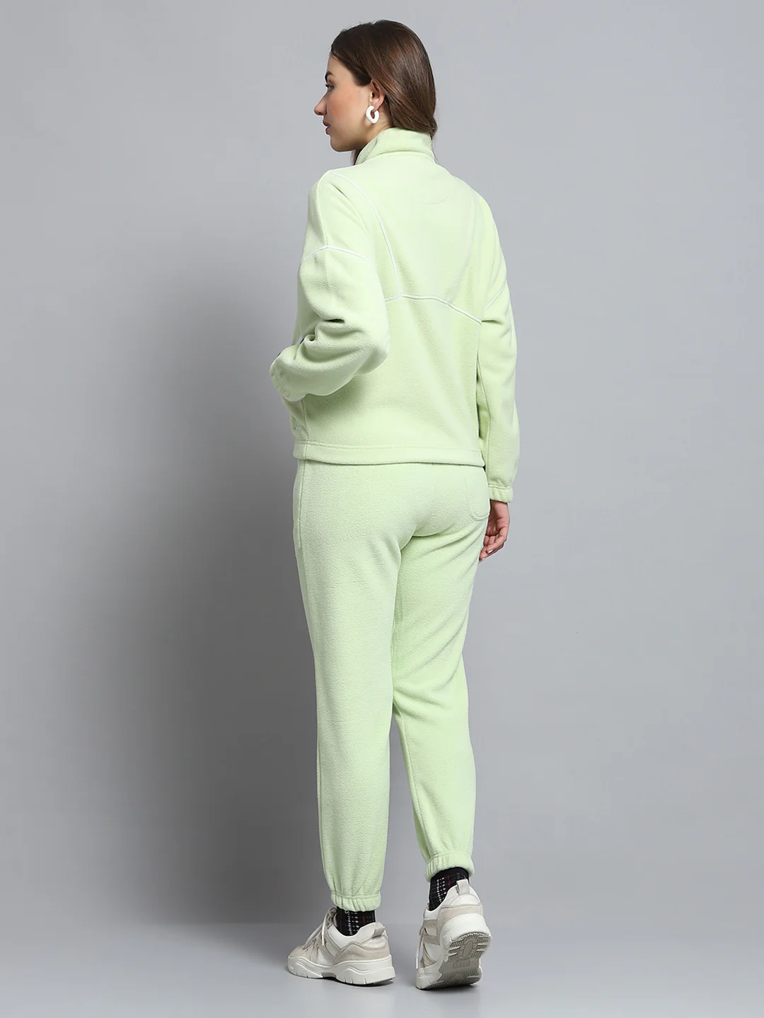 Rock.it Women Green Solid Mock Neck Full Sleeve Tracksuit - Image 5