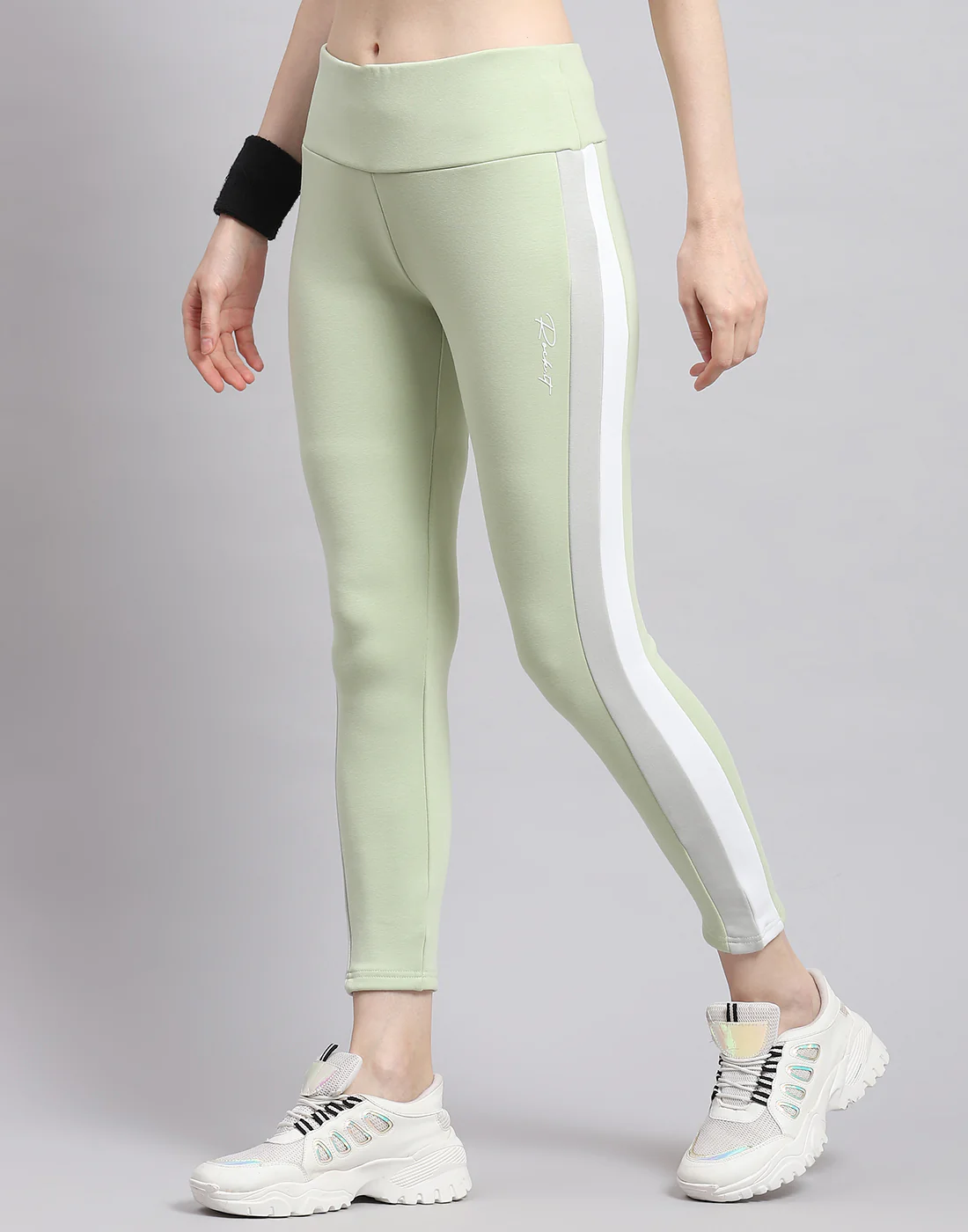 Rock.it Women Green Solid Regular Fit Legging - Image 4