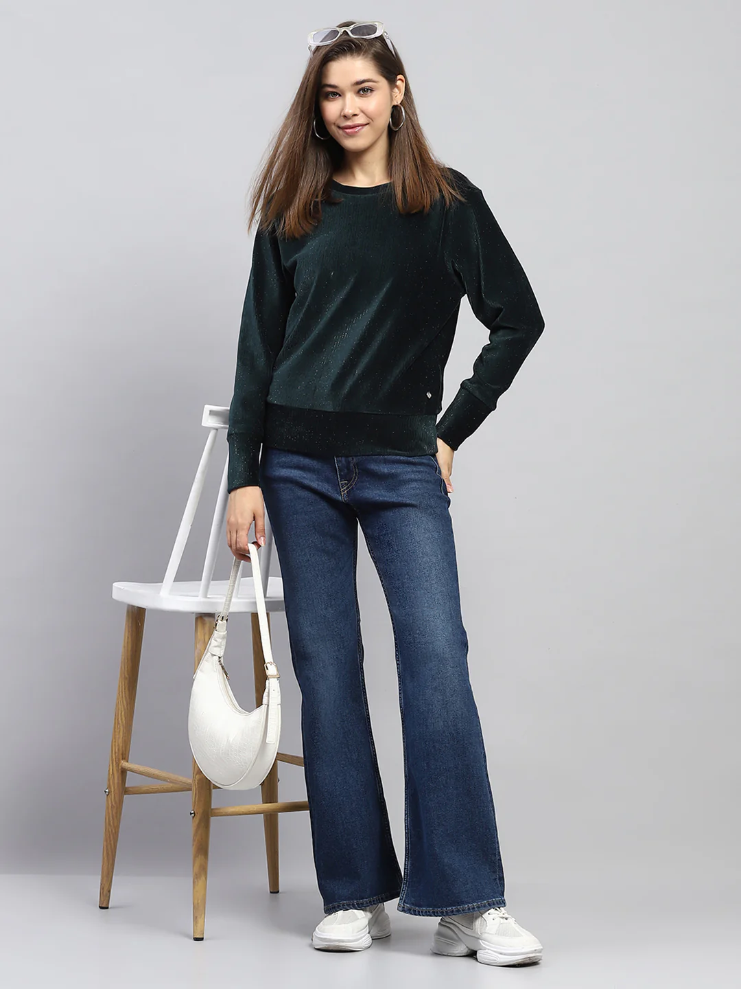 Women Green Solid Round Neck Full Sleeve Sweatshirt - Image 2