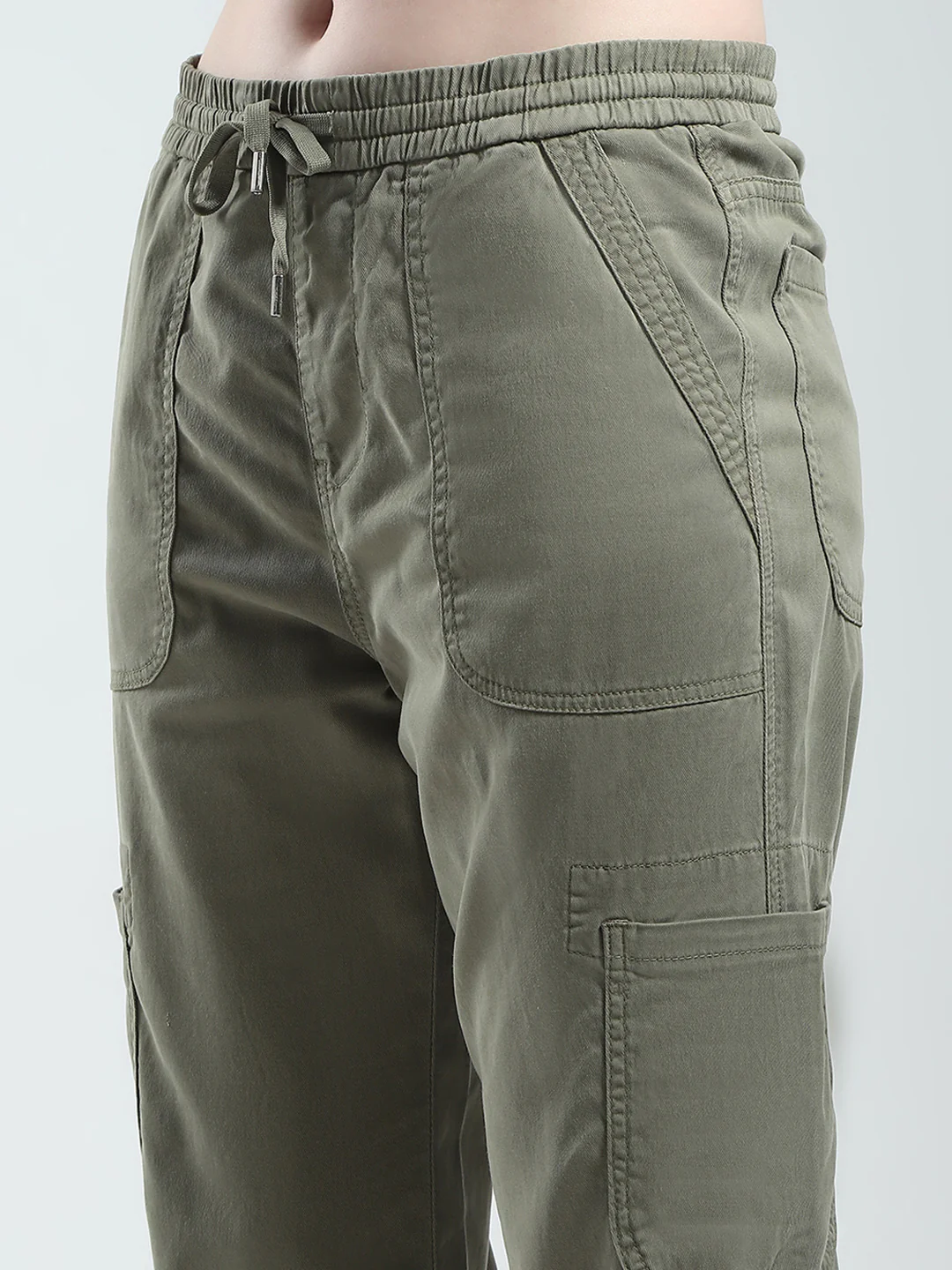 Women Green Solid Straight Fit Cargo - Image 6