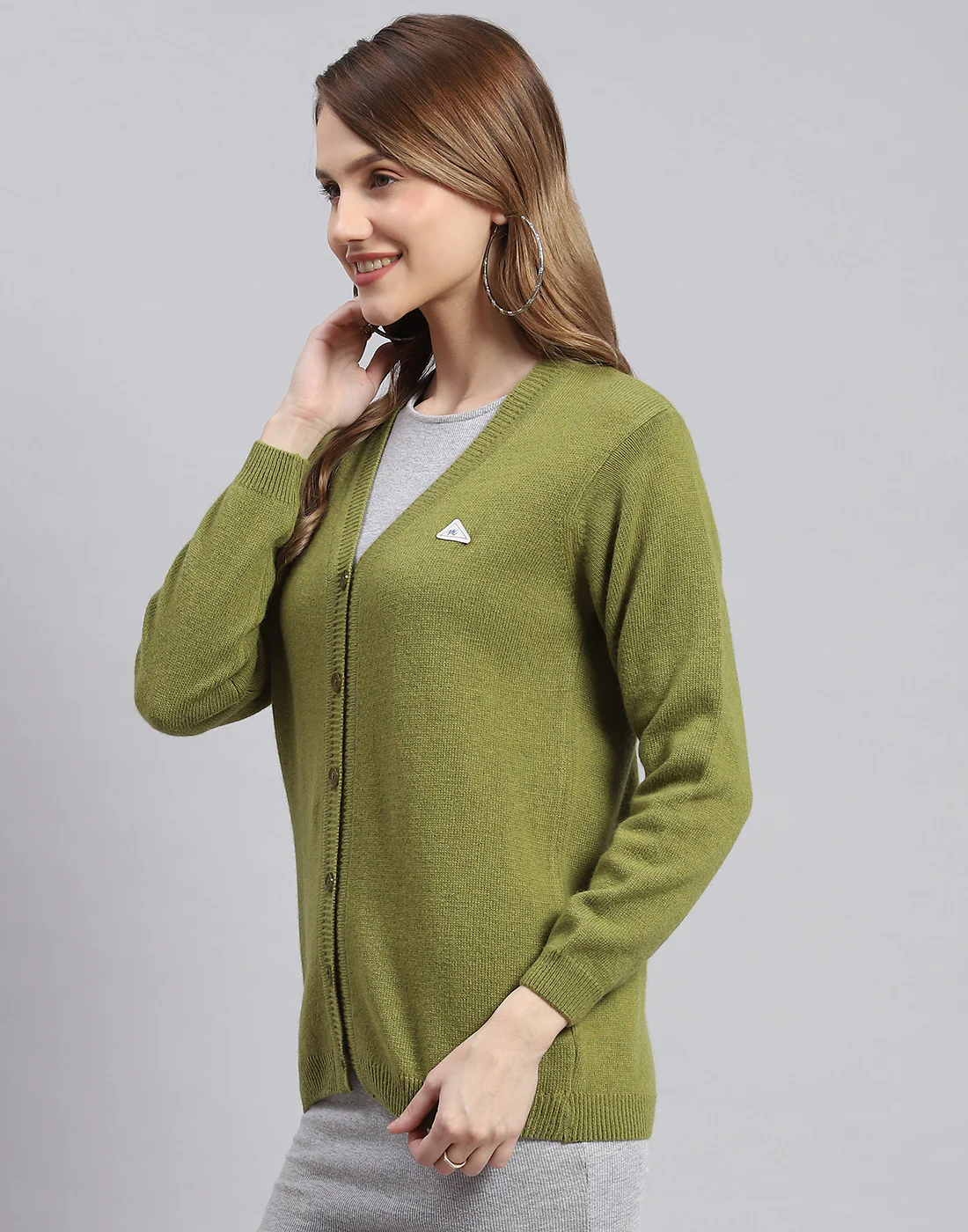 Women Green Solid V Neck Full Sleeve Cardigan - Image 2