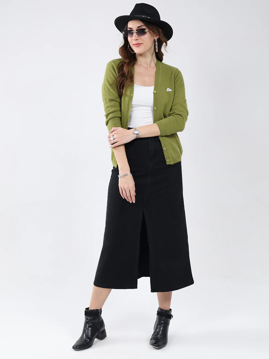 Women Green Solid V Neck Full Sleeve Cardigan - Image 2
