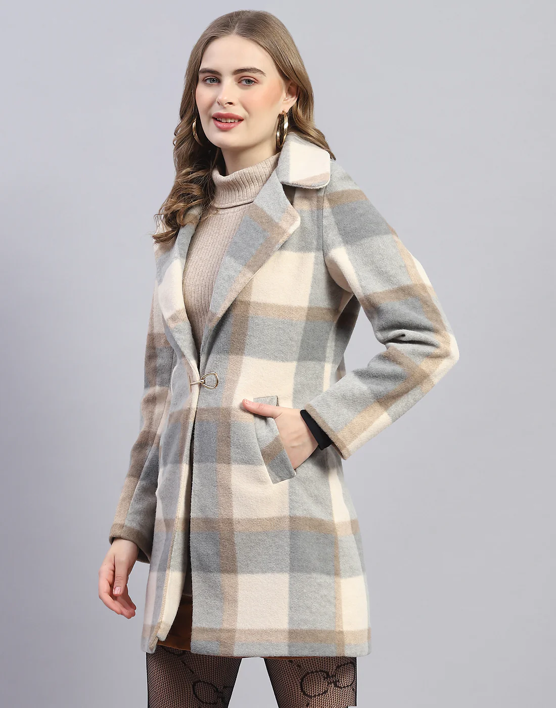 Women Grey Check Lapel Collar Full Sleeve Coat - Image 3