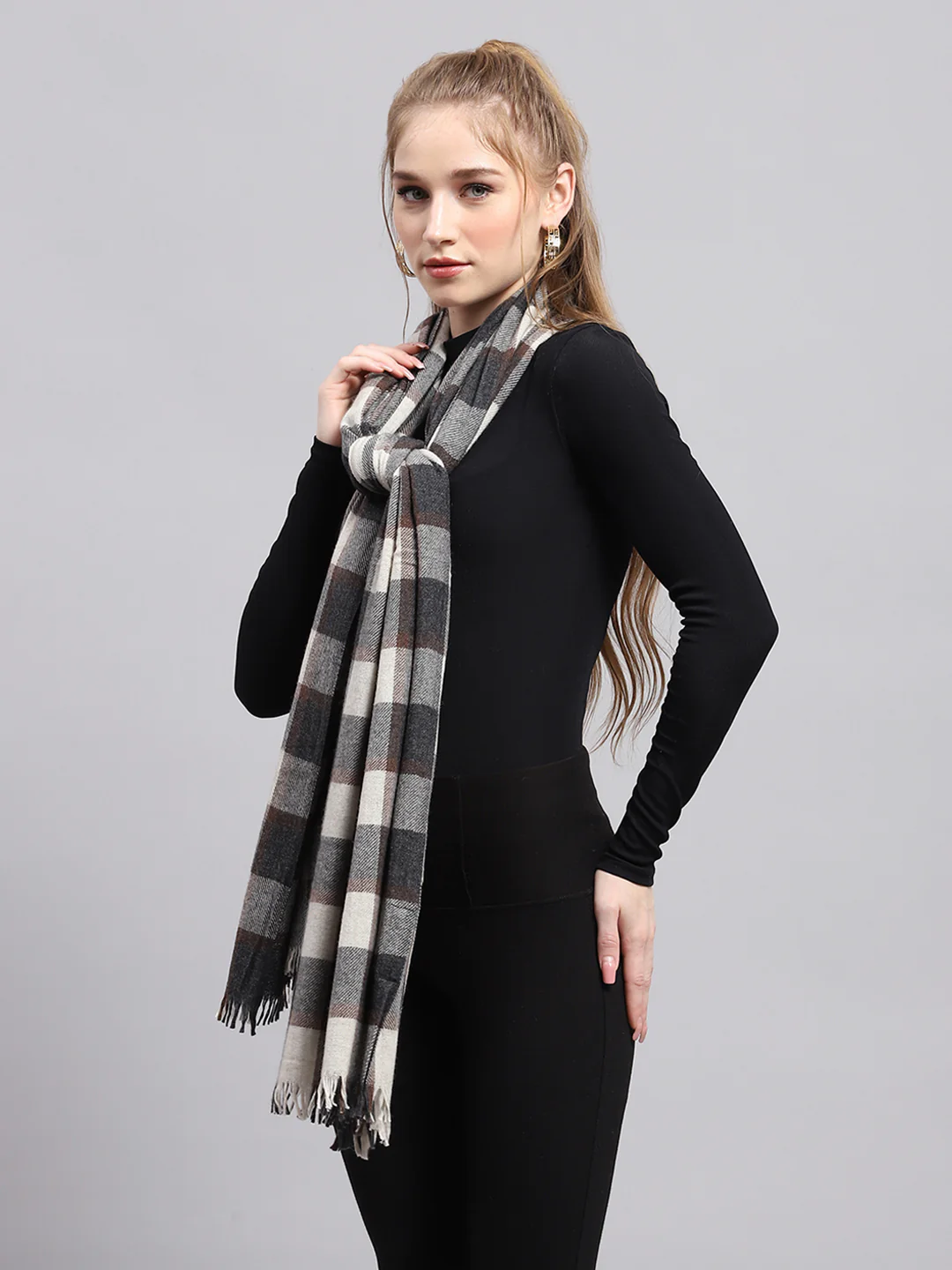 Women Grey Check Stole - Image 4