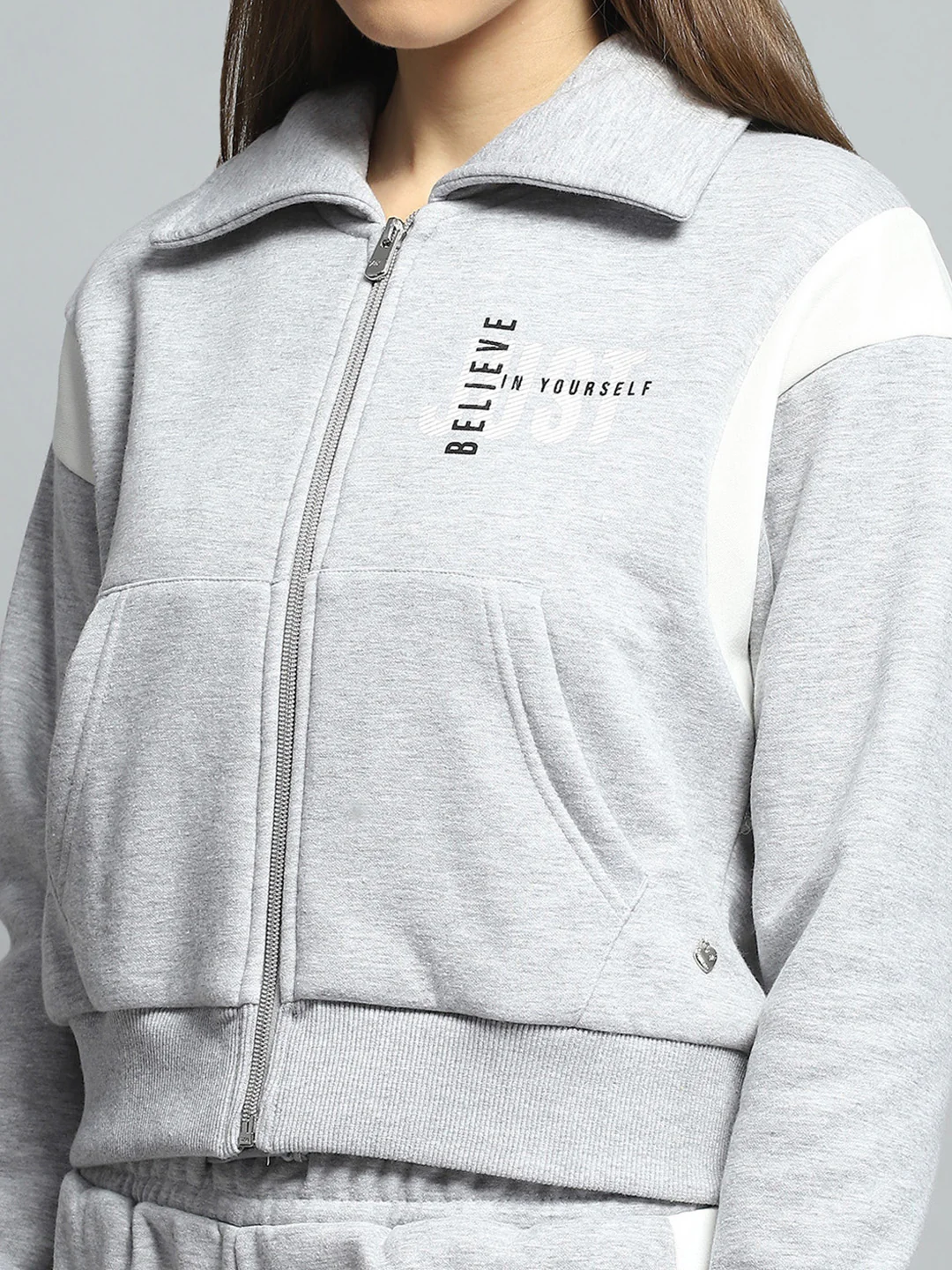 Women Grey Printed Collar Full Sleeve Tracksuit - Image 6