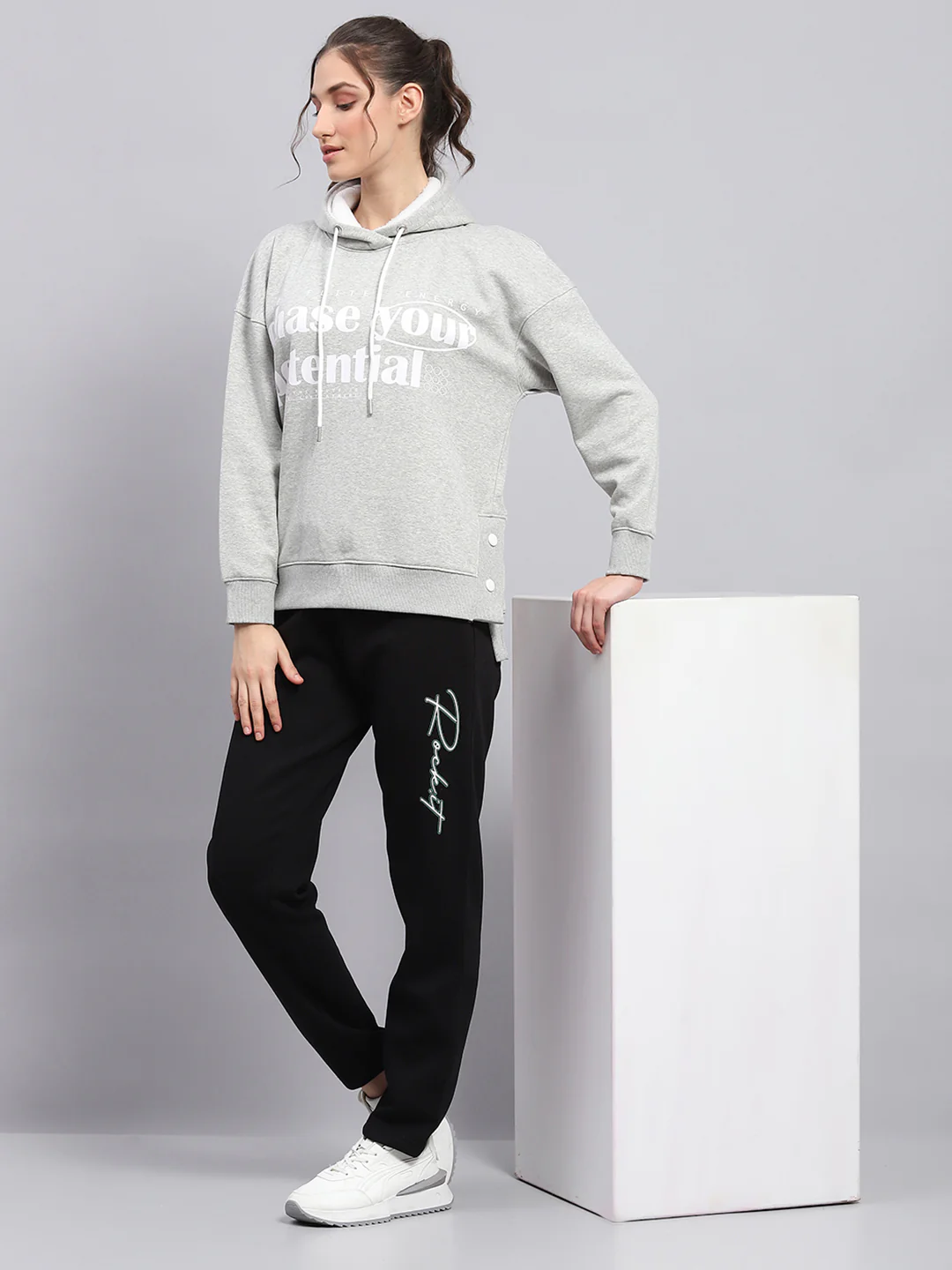 Rock.it Women Grey Printed Hooded Full Sleeve Sweatshirt - Image 2